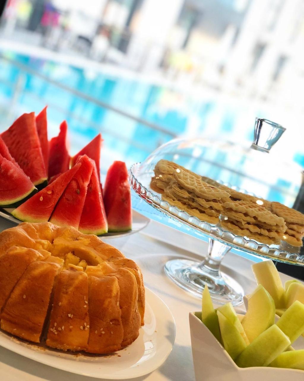 Garni Hotel Hollywoodland Wellness & Aquapark Belgrade Exterior photo